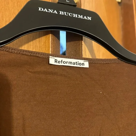 Reformation Tessa Knit Two Piece in Chestnut - Picture 5 of 6